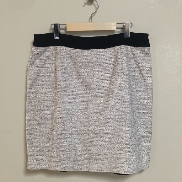 Banana Republic tweed pencil skirt - Picture 1 of 6
